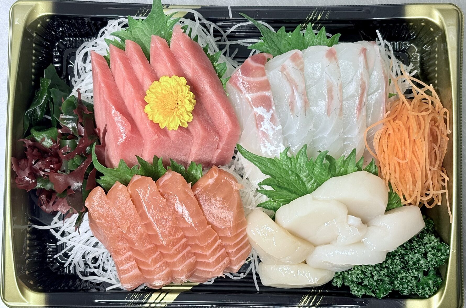 4点盛 本マグロ赤身入